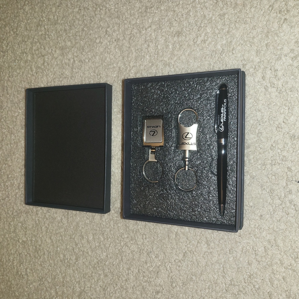 Lexus Owners Gift Set